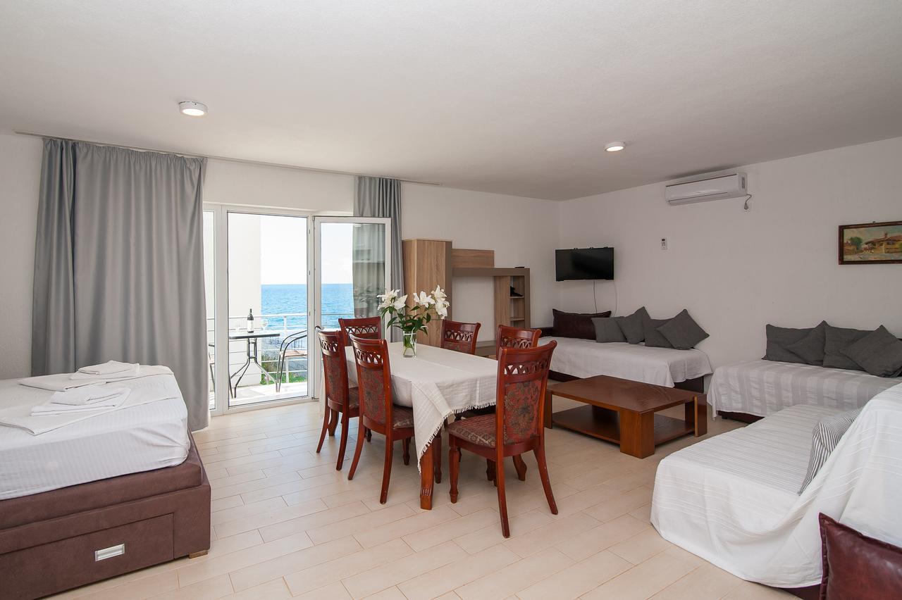 Open Sea Apartments Utjeha Esterno foto