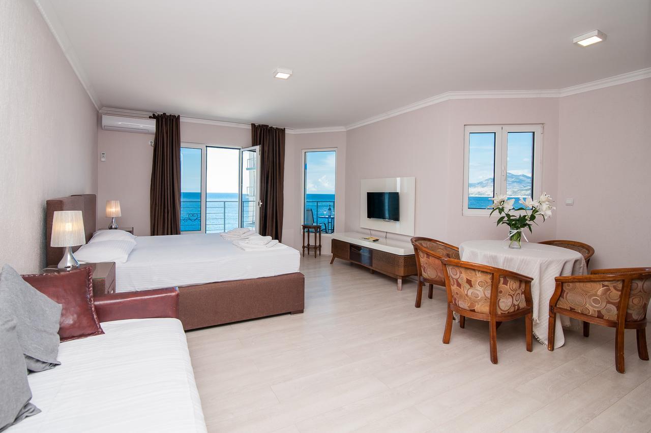 Open Sea Apartments Utjeha Esterno foto
