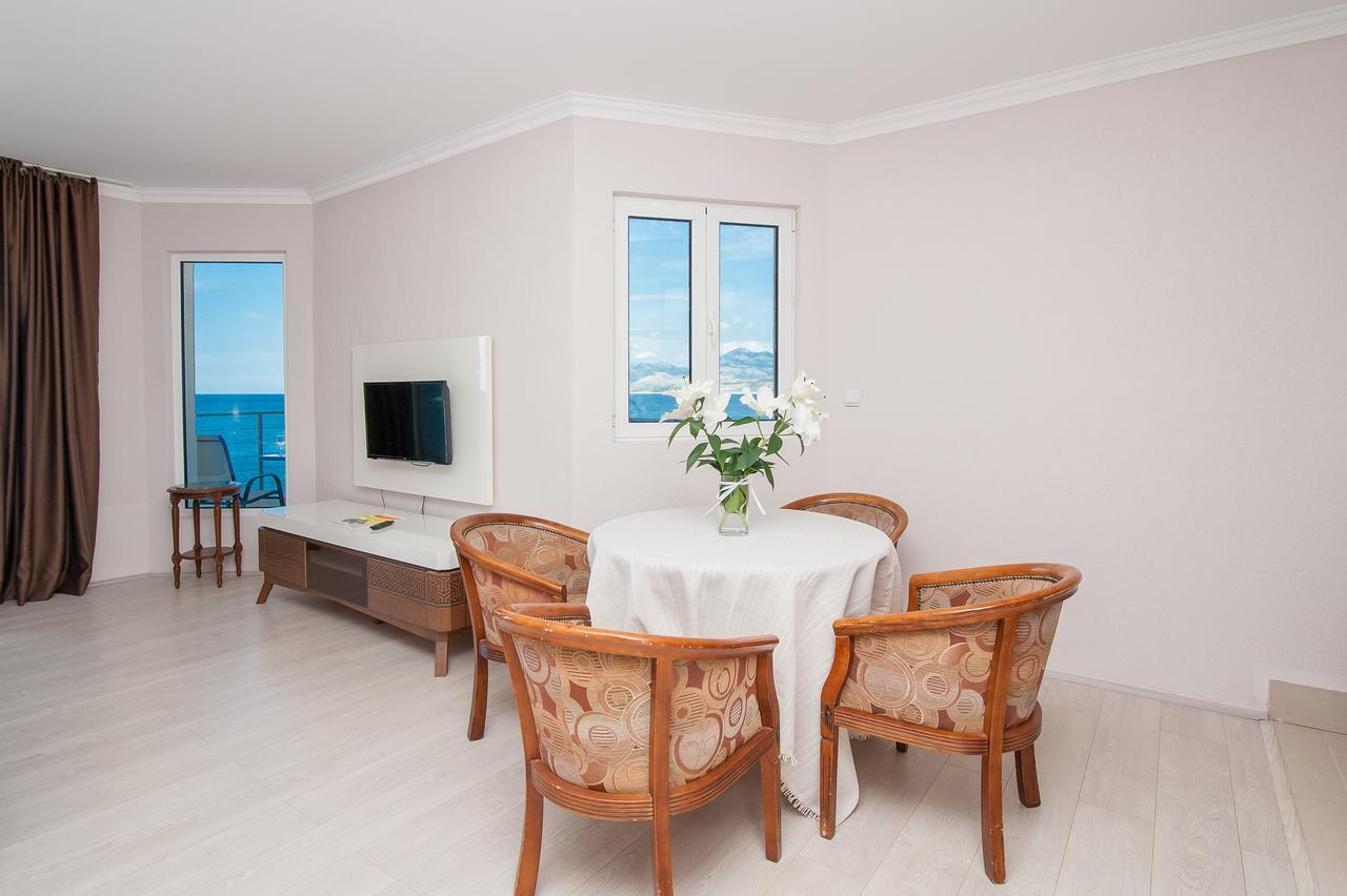Open Sea Apartments Utjeha Esterno foto